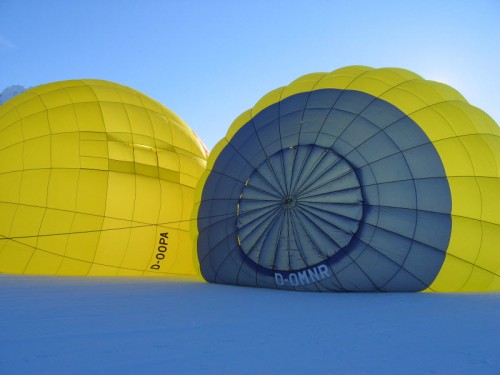 Aufbau eines Heißluftballons